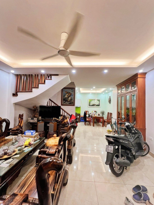 BÁN NHÀ ĐƯỜNG DƯƠNG QUẢNG HÀM, KHU PHÂN LÔ, Ô TÔ VÀO NHÀ, 48M2 GIÁ CHÀO 12.3 TỶ